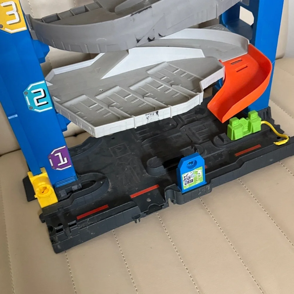 N/A stunt garage