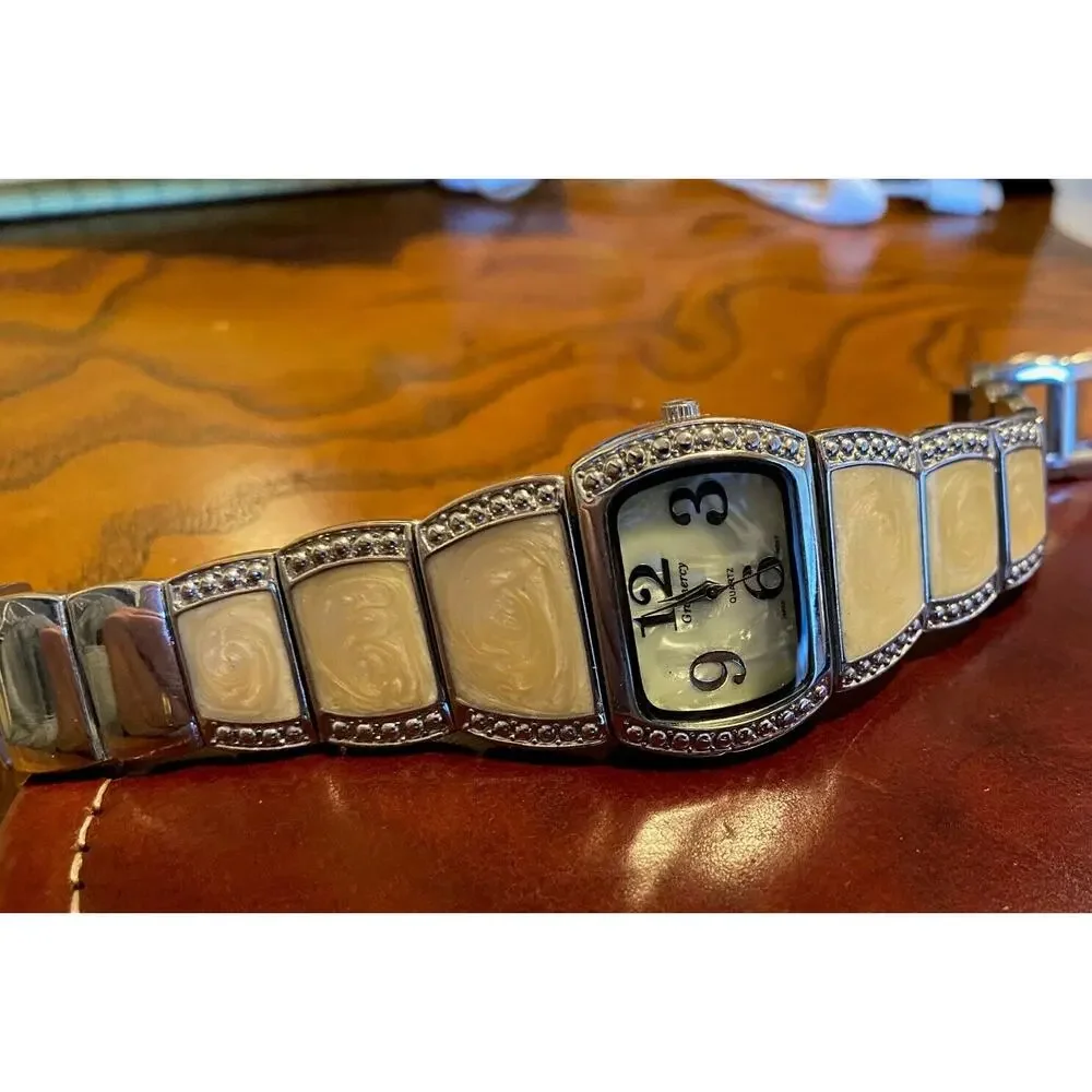 Gramercy women watch
