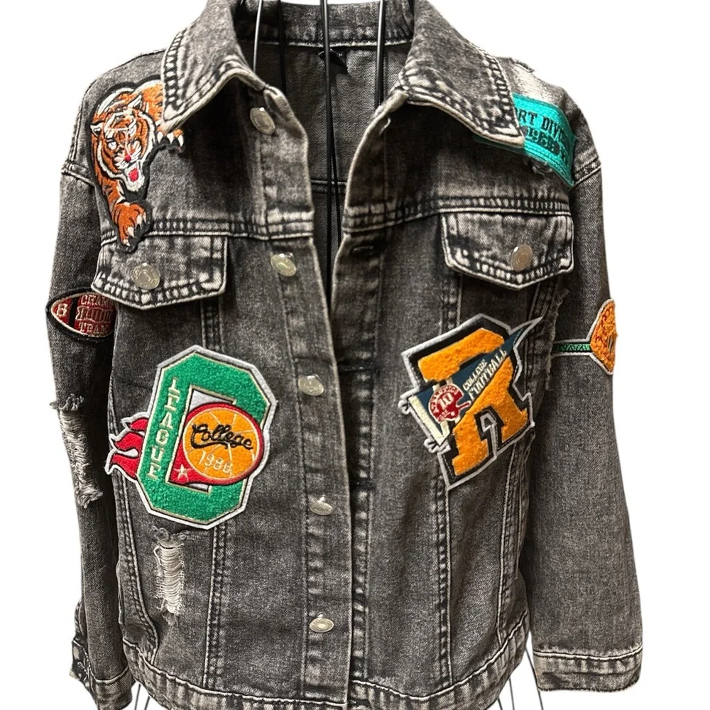 SHEIN Stylish Kids Denim Jacket with Patches - Black