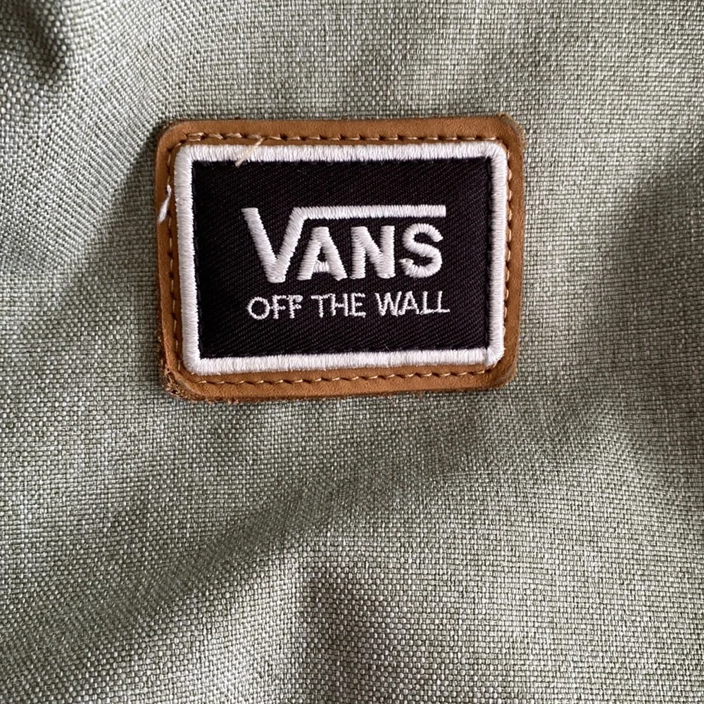 Vans reposhing this