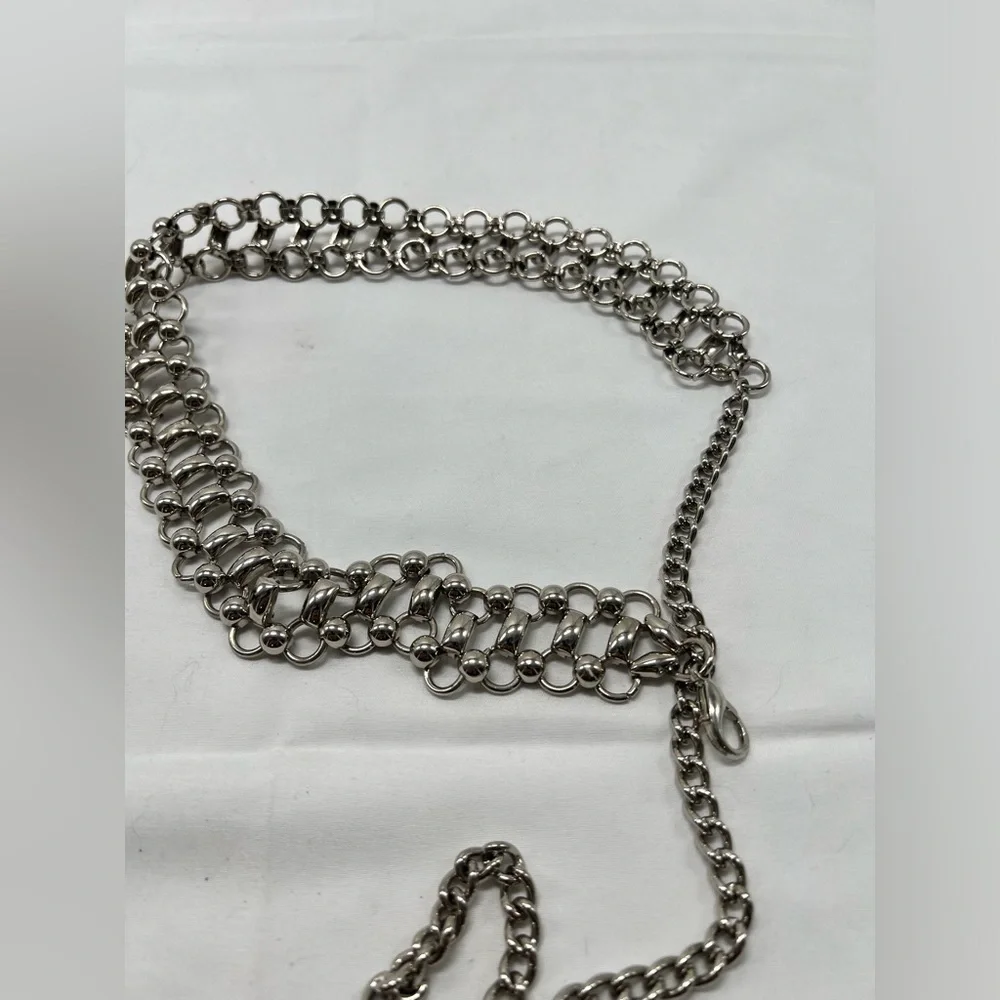N/A measures 19”