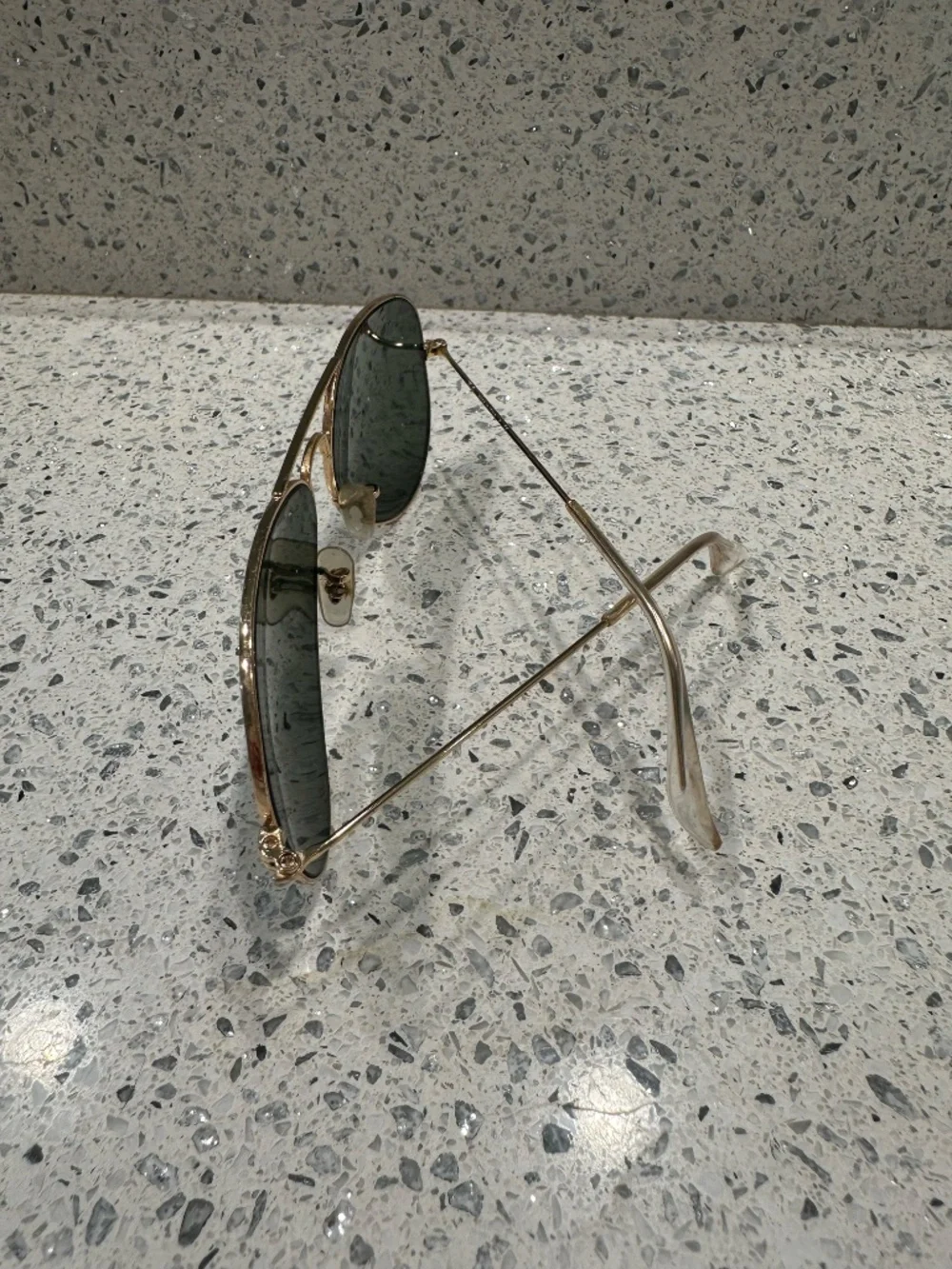 Ray-Ban frame shape