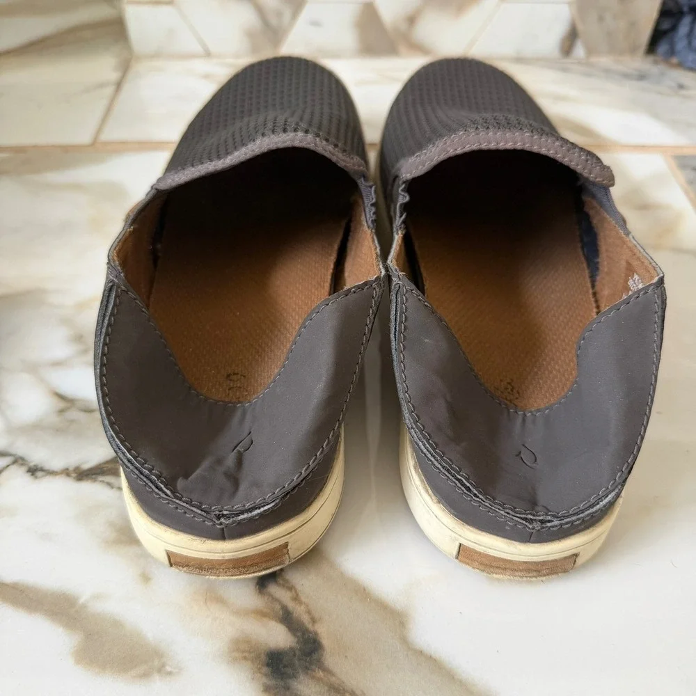 OluKai casual slip