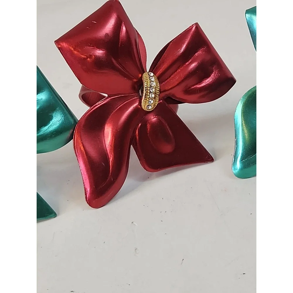 The Unbranded Brand vintage metallic
