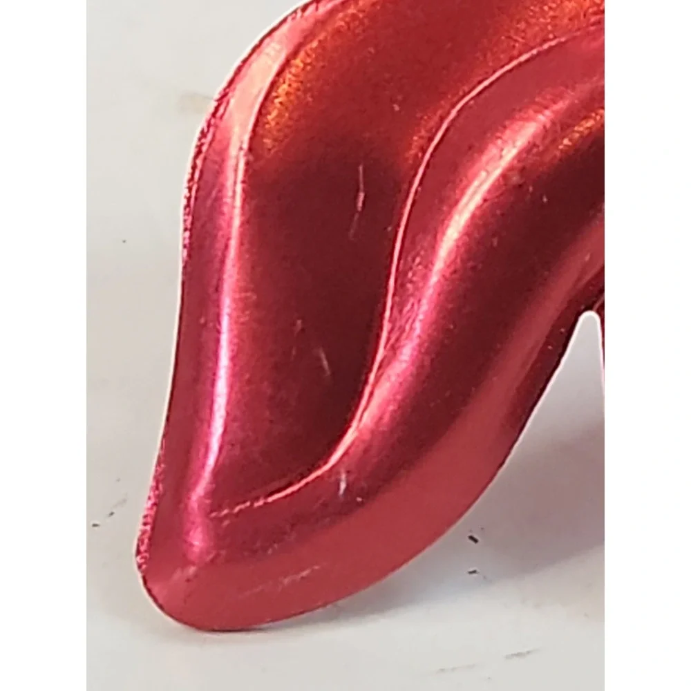 The Unbranded Brand vintage metallic