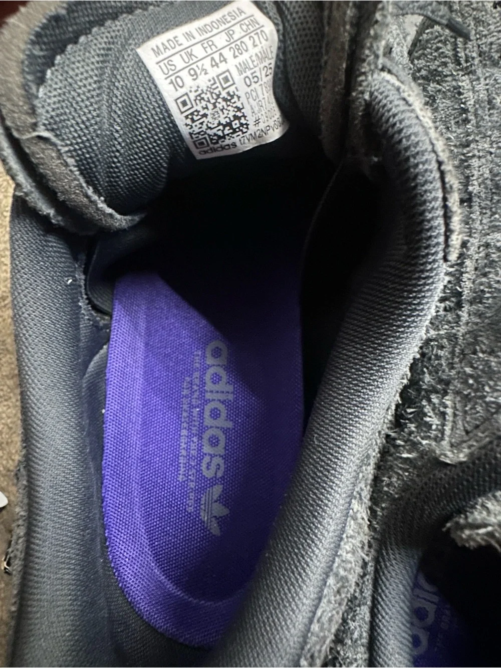 adidas comes laces