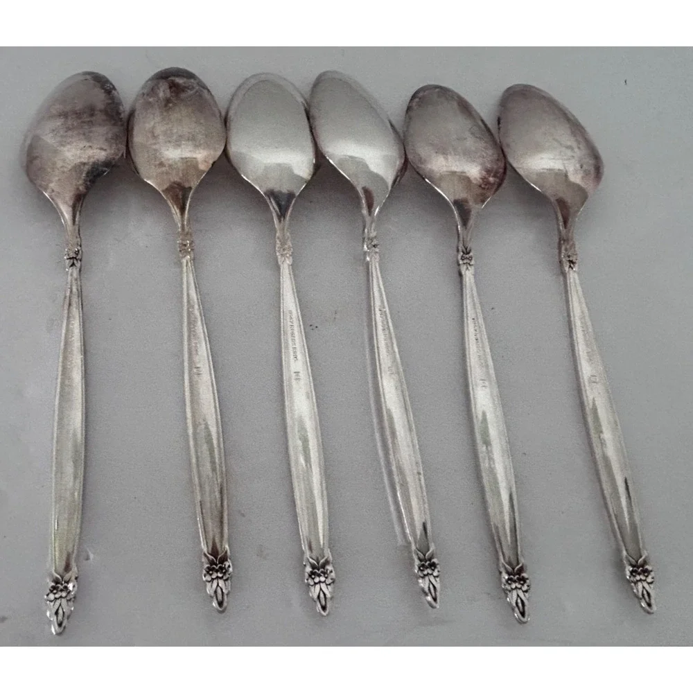 6- 1847 Rogers Vintage 1965 Garland Pattern Silverplate T- Spoons 6 1/8