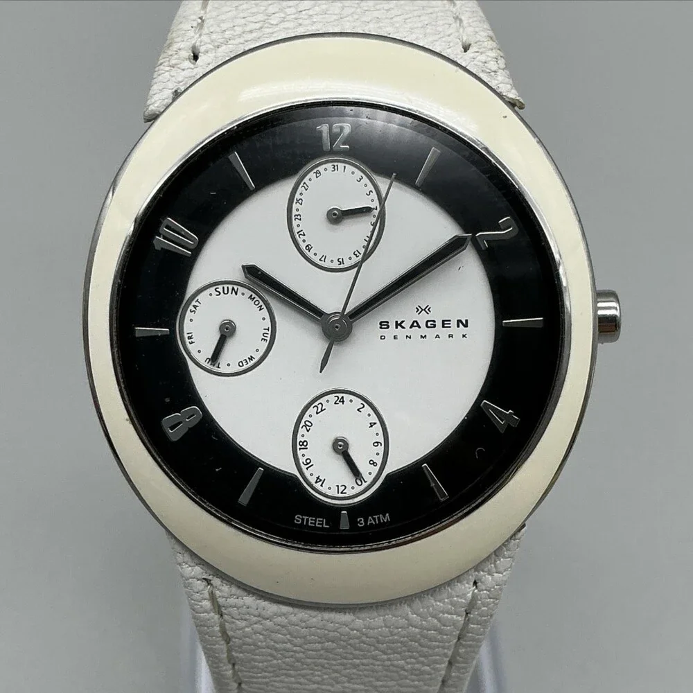 Skagen 565SWLBV Womens Watch 32mm White Black Dial Leather Day Date New Battery