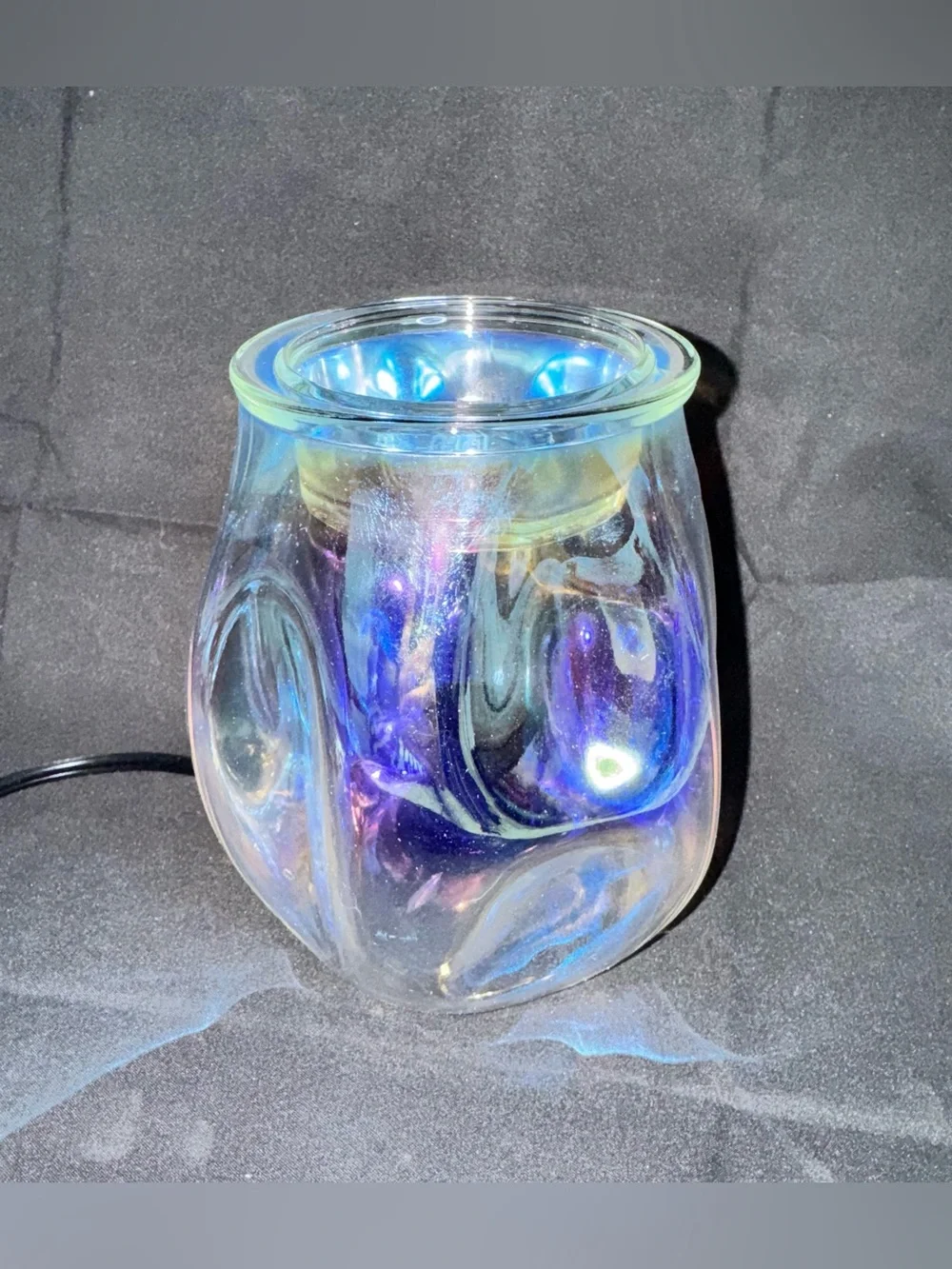 Scentsy bubbled iridescent