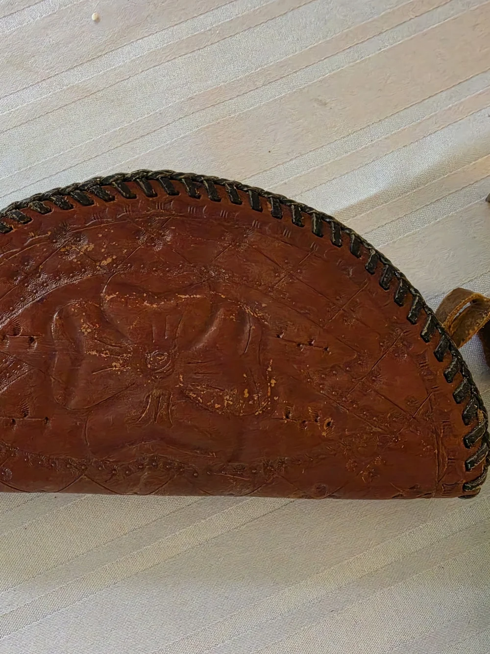 N/A vintage hand