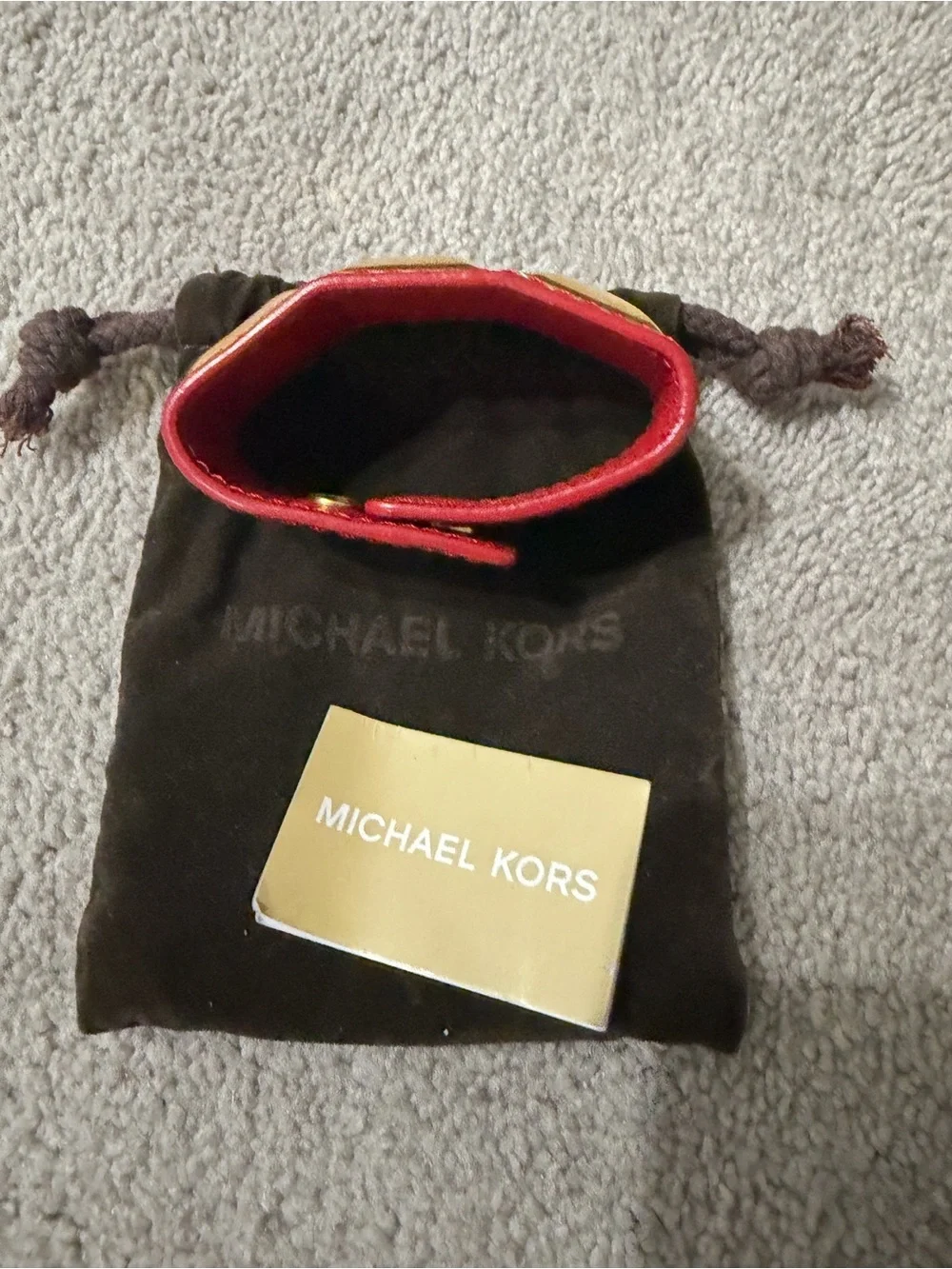 Michael Kors silhouette accent