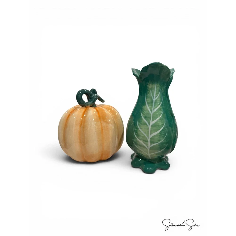 Threshold cabbage vase