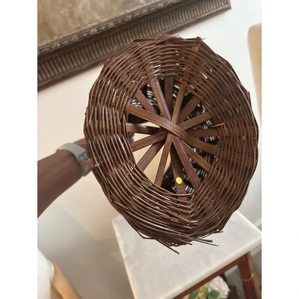 N/A handcrafted wicker