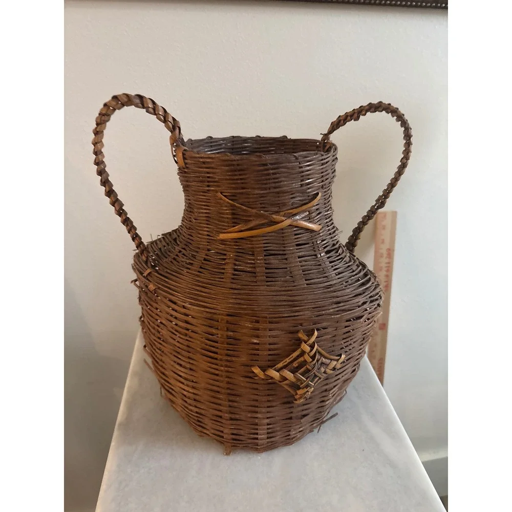 N/A handcrafted wicker