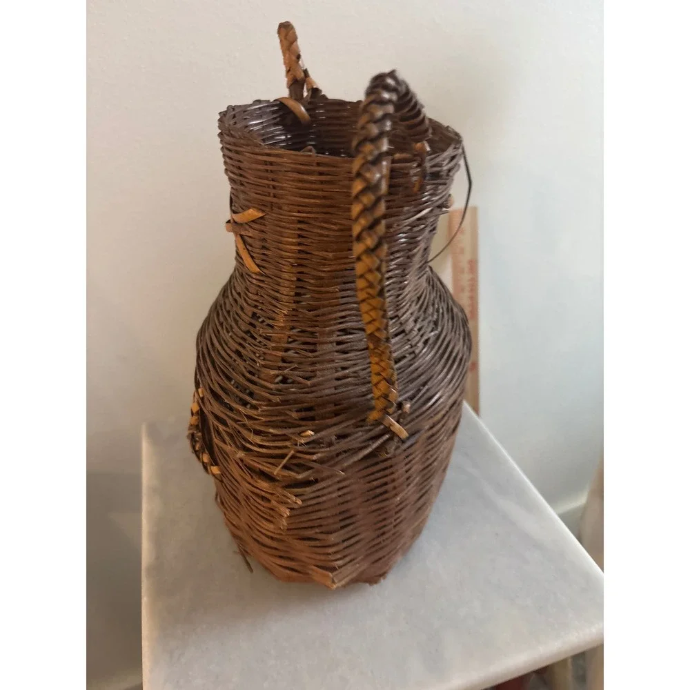N/A handcrafted wicker