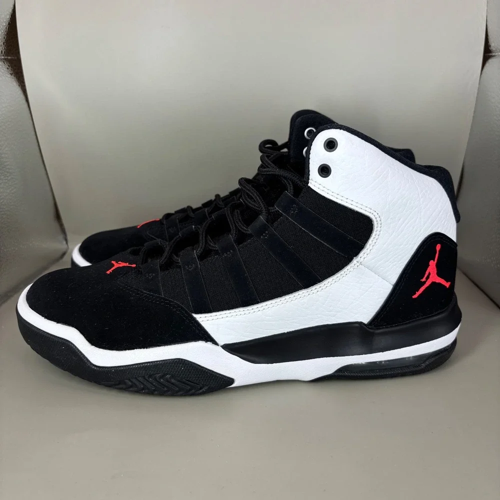 Jordan max aura