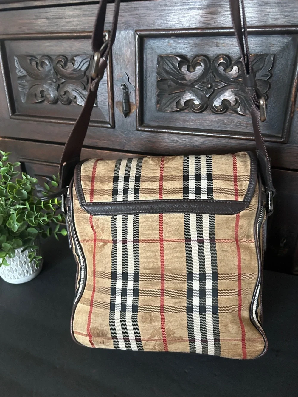 Beautiful Beige Plaid Crossbody Messenger Bag