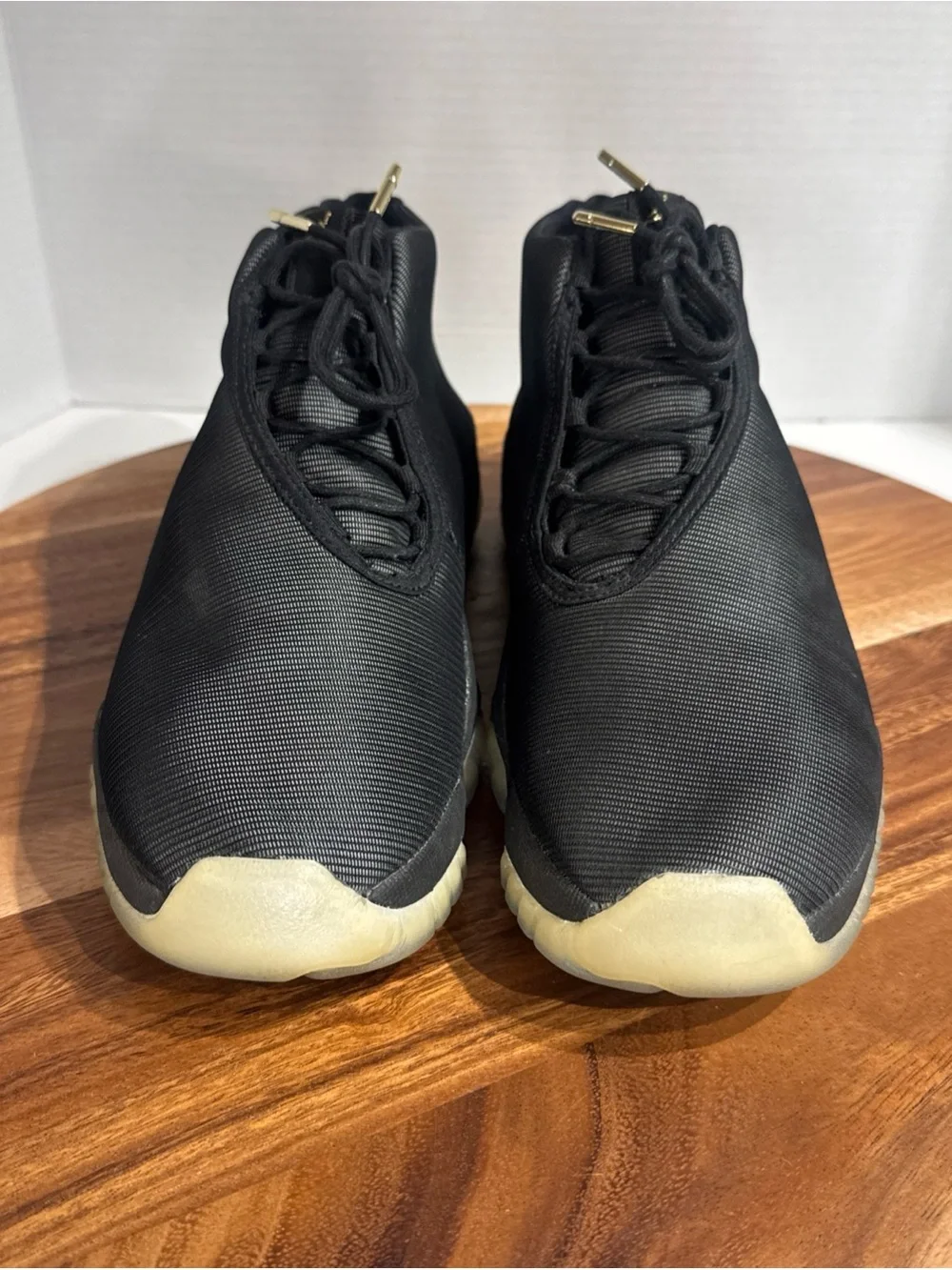Jordan sleek black