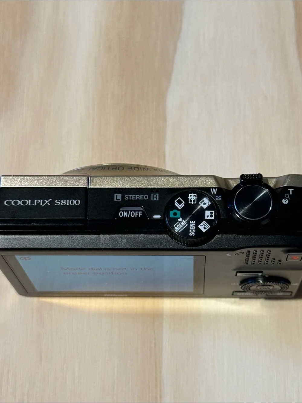 Nikon coolpix s8100