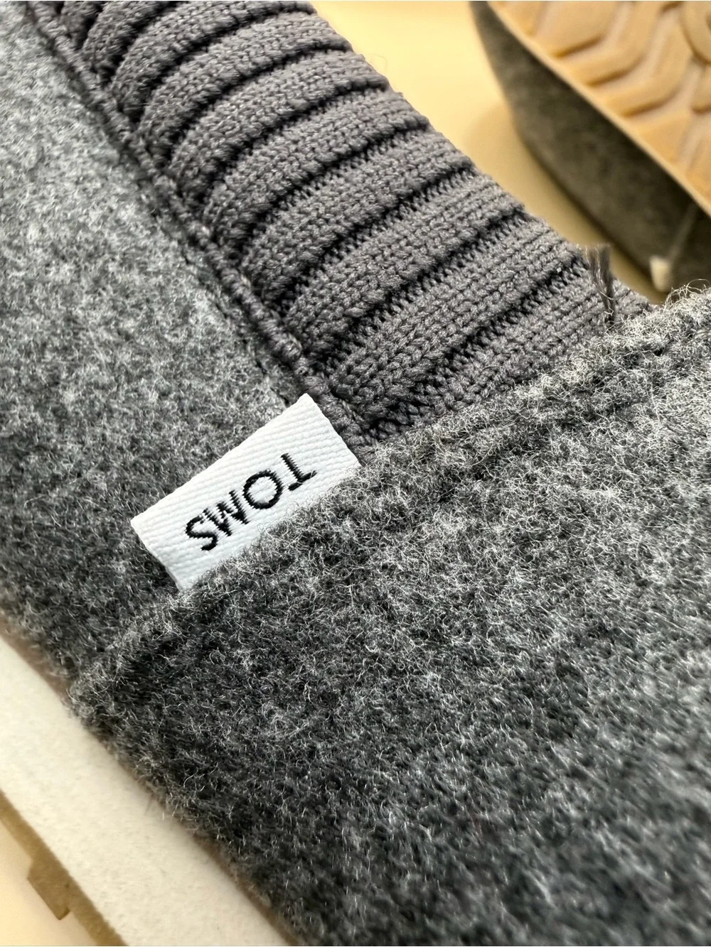 Toms slip sneakers