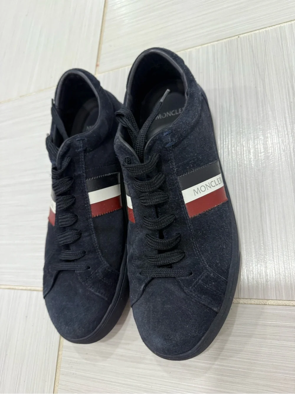 Moncler low tab accents