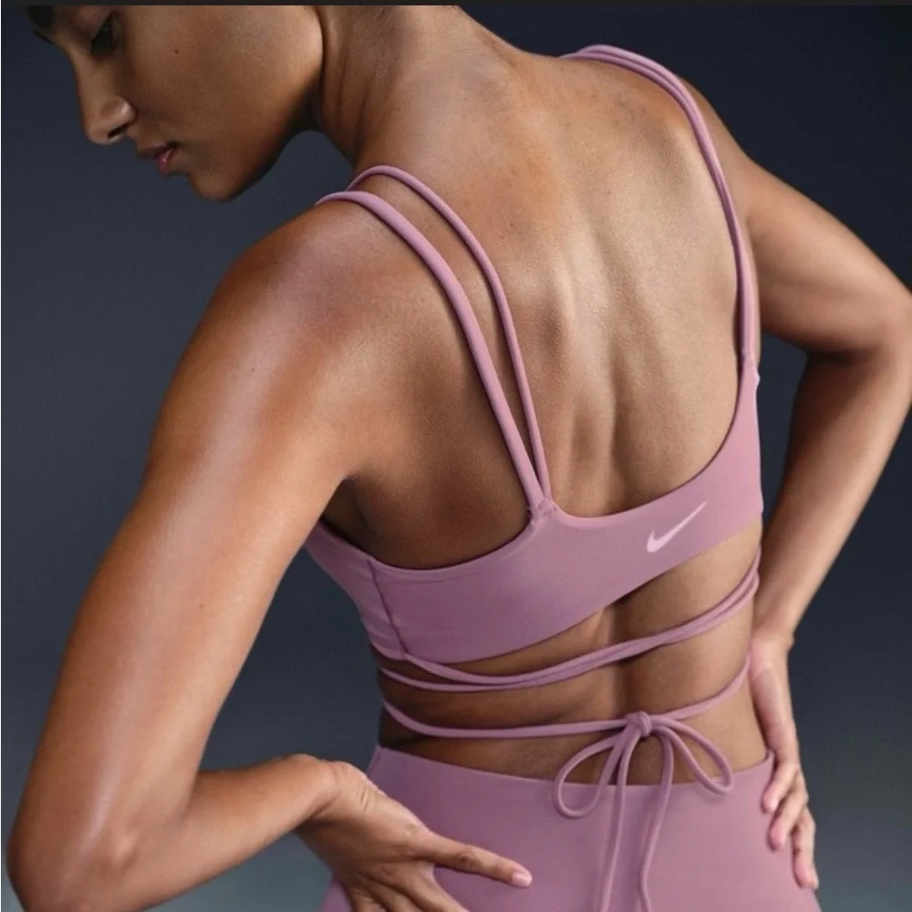 Nike Women's Zenvy Strappy Wrap Bra