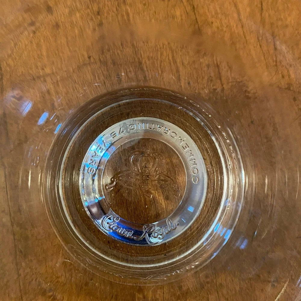 N/A glasses glass setting