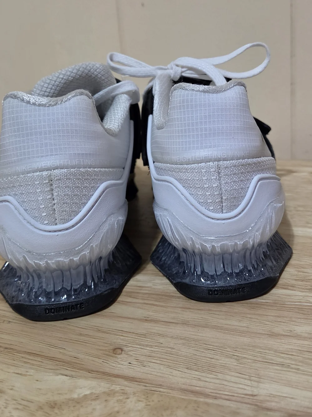 Nike lightweight white