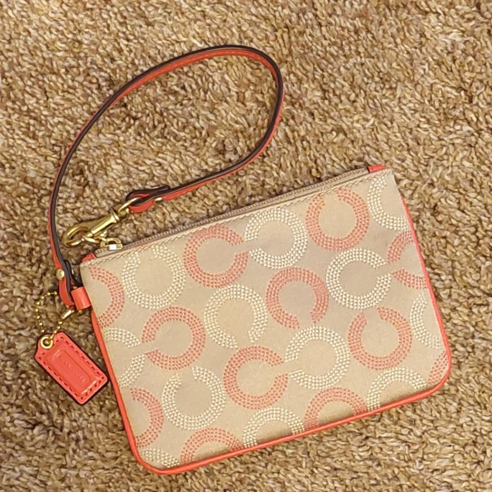 Coach 20% bundle 💰add