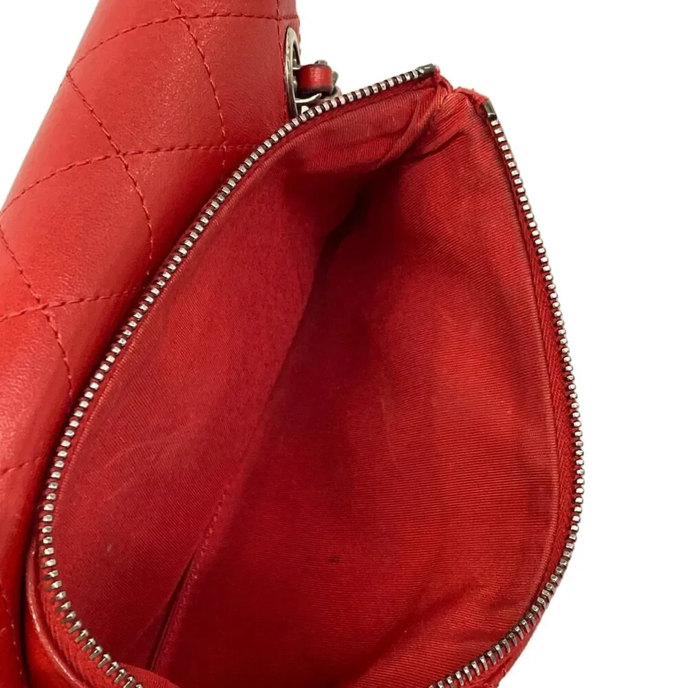 CHANEL matelasse shoulder