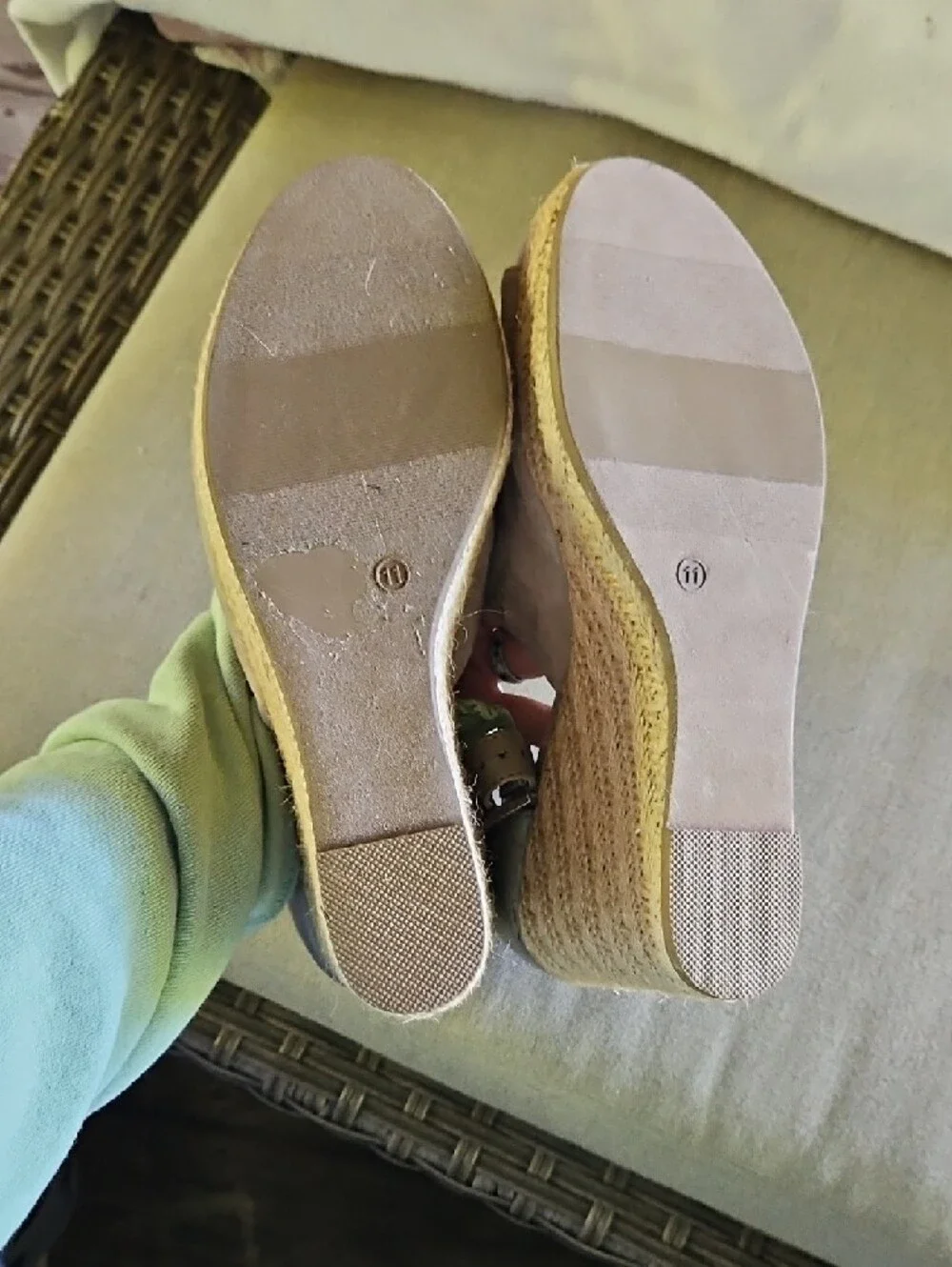 Big Buddha taupe open