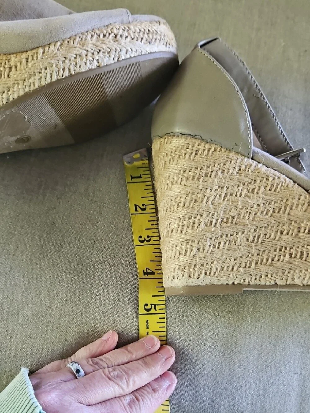 Big Buddha taupe open