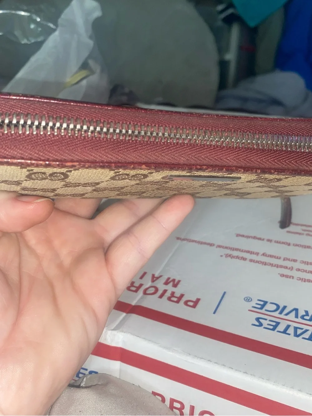Gucci Beige/Brown GG Supreme Zip-Around Wallet