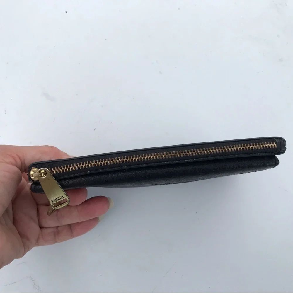 Fossil retro fold