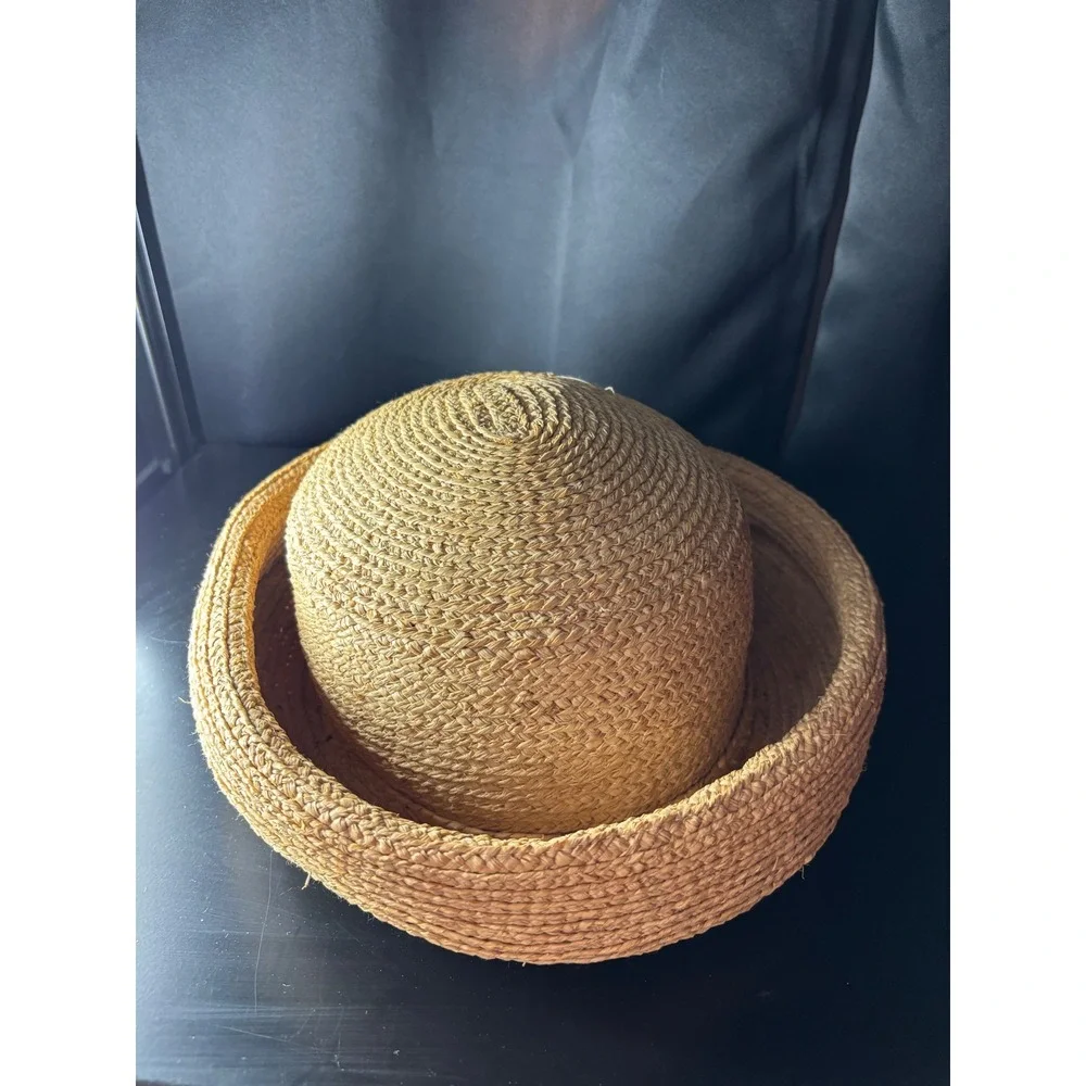 Liz Claiborne liz claiborne