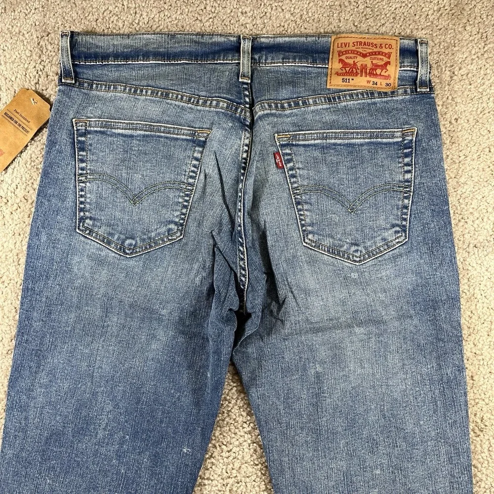 Levis new tags