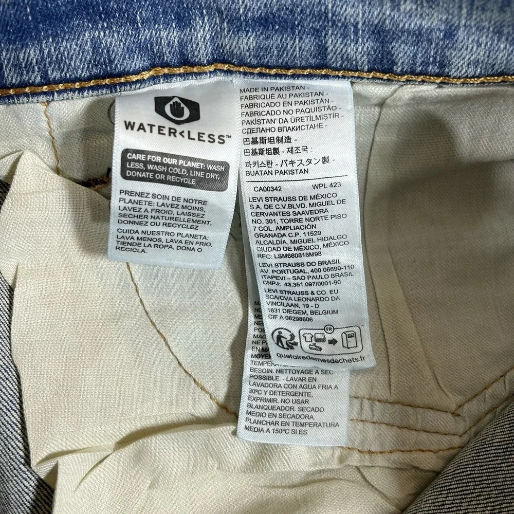 Levis new tags