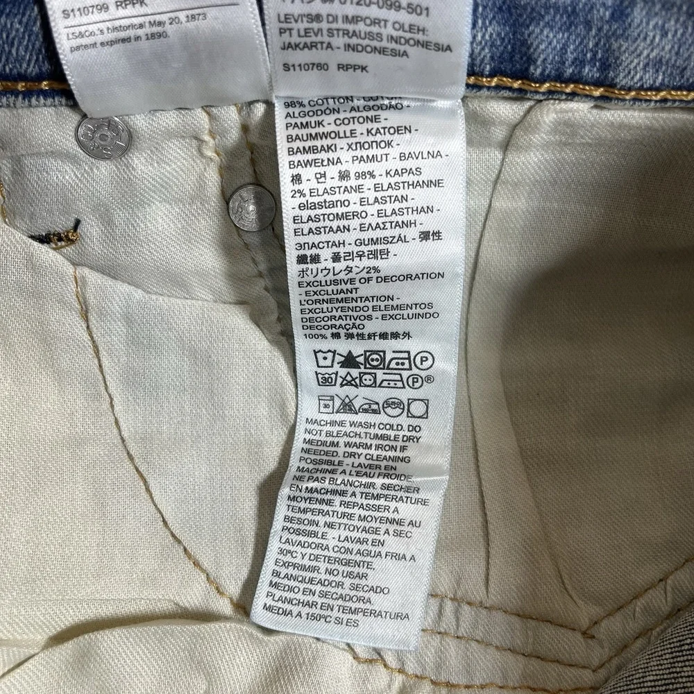 Levis new tags