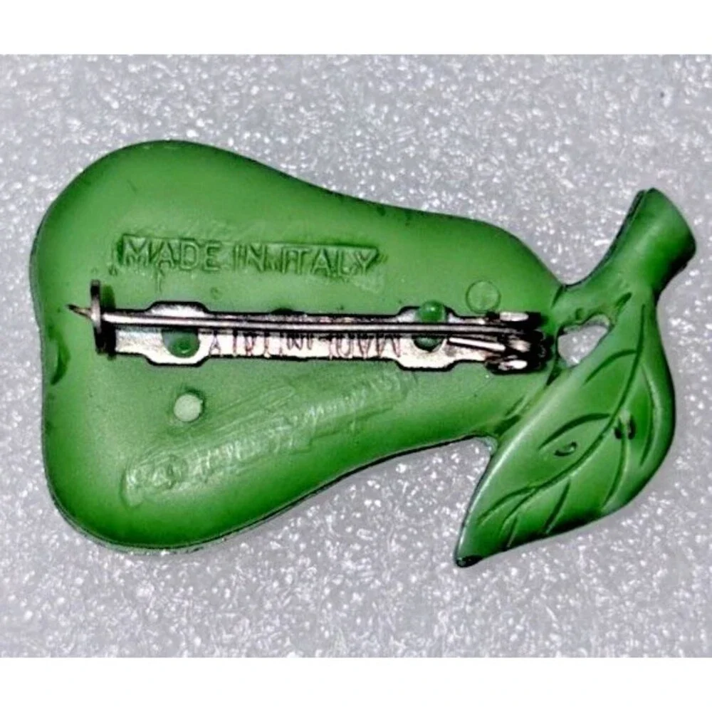 Source Unknown green pear