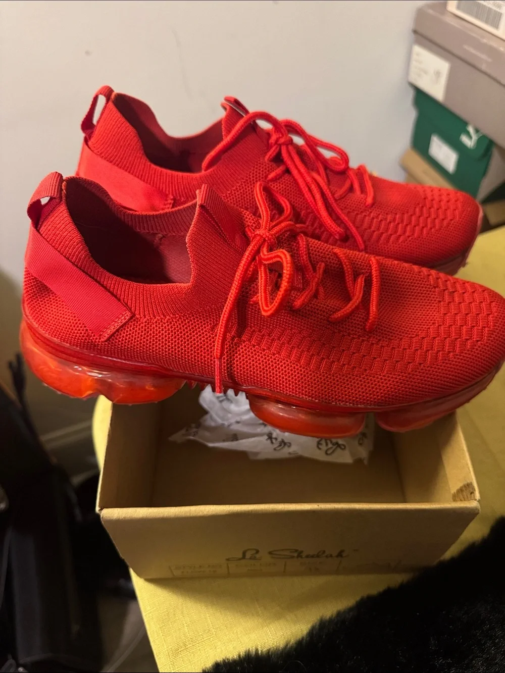 N/A lightweight red