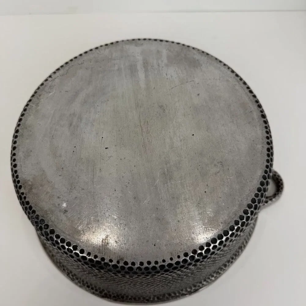 Unbranded vintage hammered
