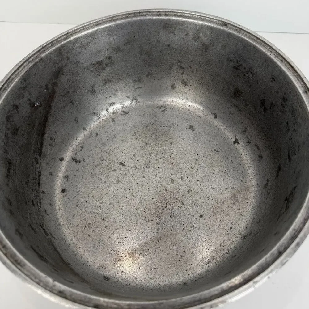 Unbranded vintage hammered