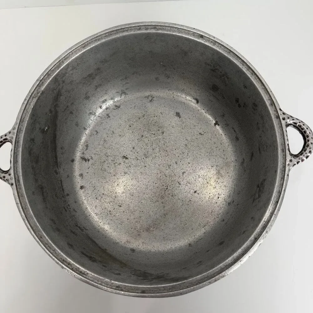 Unbranded vintage hammered