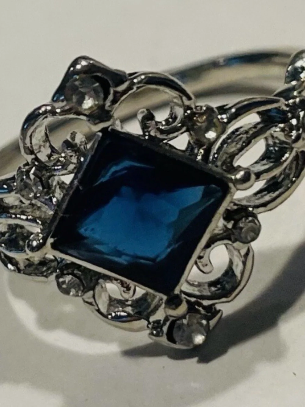 Vintage Filigree Silver Ring w/Blue Sapphire Crystal NWOT
