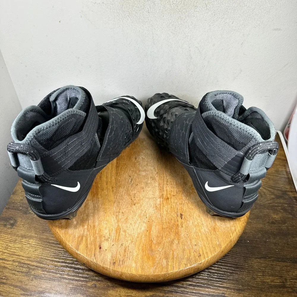 Nike force savage