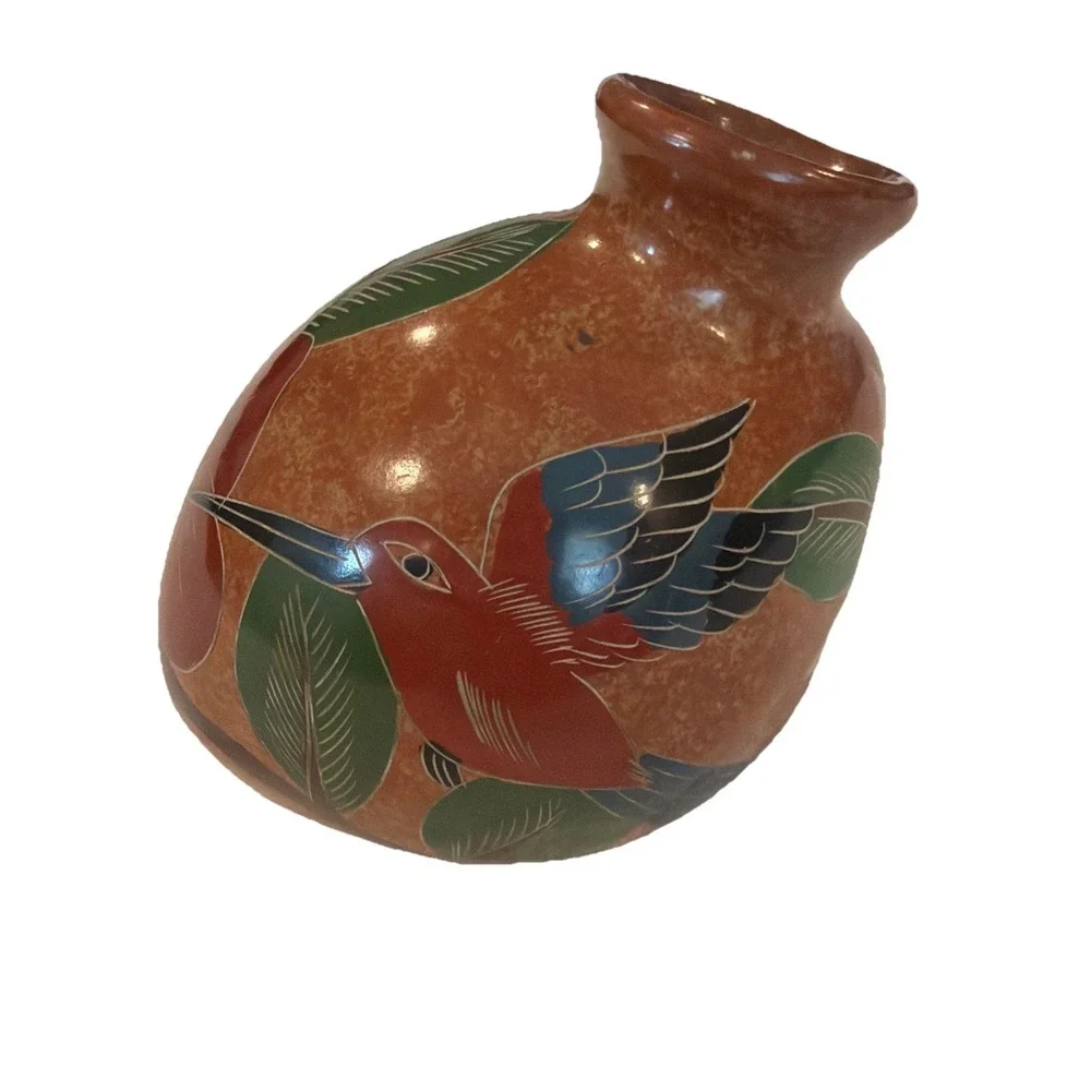 Vtg Nicaragua Hand Painted‎ Hummingbird & Flower Glazed Terracotta Vase