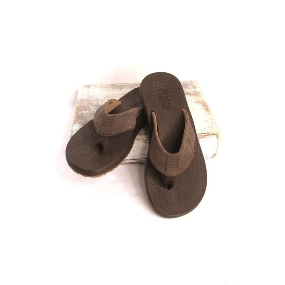 FLOJOS Bajo Memory Foam Flip Flops Sandals Men's 8‎ Brown Tan Casual NWOB