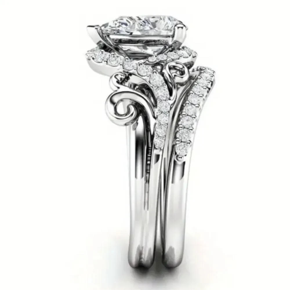 Elegant Halo pear cut white diamond wedding ring set sz 9