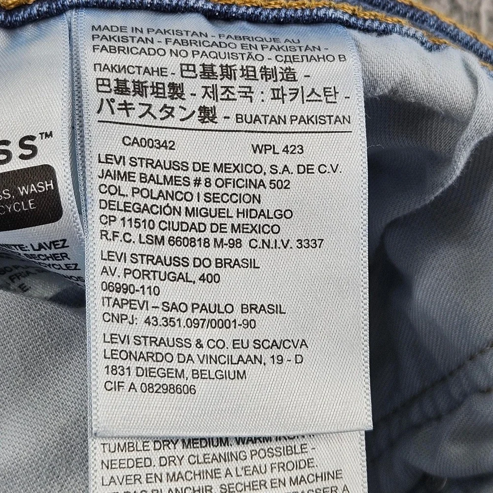 Levis measurements waist