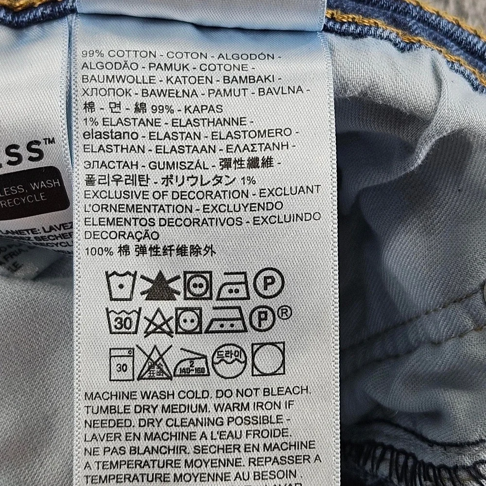 Levis measurements waist